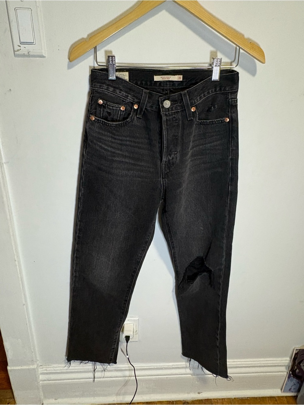 Levi's Black Cropped High-Rise Distressed Jeans